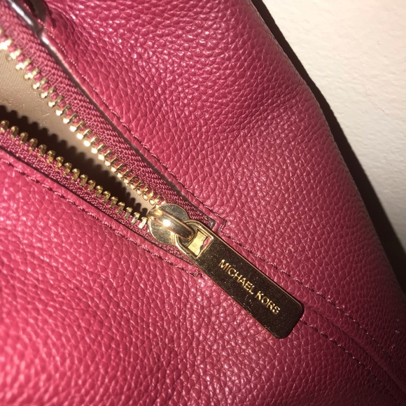 Real Genuine leather Michael Kors purse - Picture 5 of 8